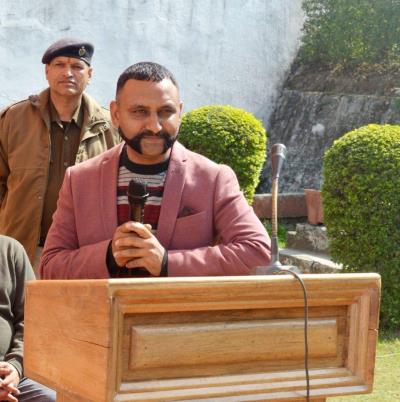 Vivek Chauhan